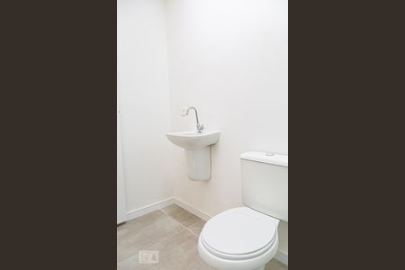 Apartamento para alugar com 140m², 3 quartos e sem vaga Apartamento para alugar com 140m², 3 quartos e sem vagaBanheiro Corredor