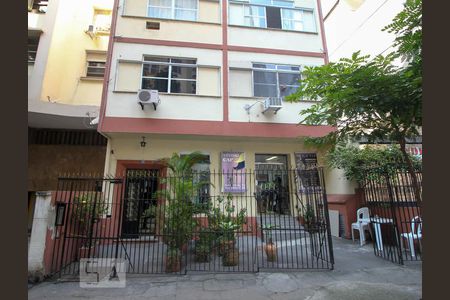 Studio à venda com 27m², 1 quarto e sem vaga Studio à venda com 27m², 1 quarto e sem vagaFachada do Prédio