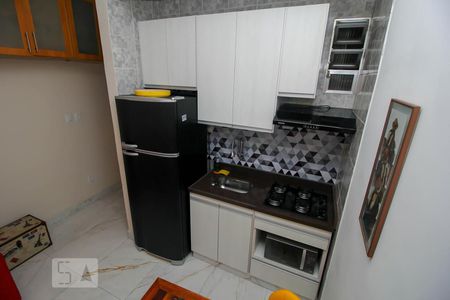 Studio à venda com 27m², 1 quarto e sem vaga Studio à venda com 27m², 1 quarto e sem vagaCozinha - Armários