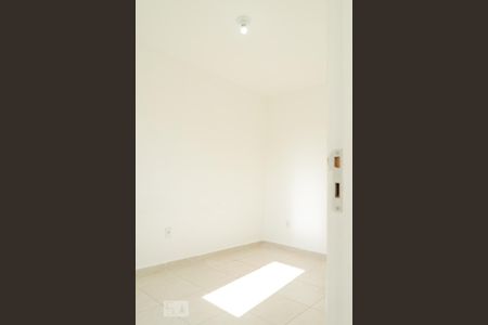 Quarto de casa de condomínio para alugar com 1 quarto, 35m² em Vila Mazzei, São Paulo