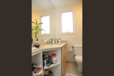 Apartamento à venda com 129m², 3 quartos e 2 vagasBanheiro da Suíte 2