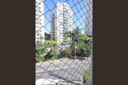 Apartamento para alugar com 78m², 3 quartos e 2 vagas Apartamento para alugar com 78m², 3 quartos e 2 vagasVista do Quarto 2