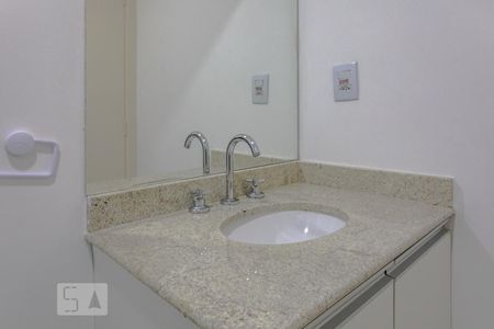 Apartamento para alugar com 73m², 3 quartos e 2 vagasBanheiro