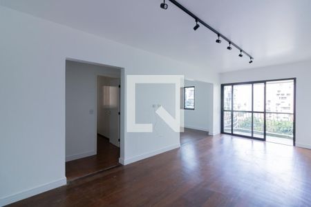 Apartamento para alugar com 110m², 2 quartos e 2 vagasSala