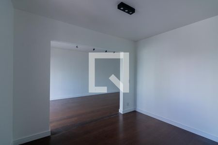 Apartamento para alugar com 110m², 2 quartos e 2 vagasSala