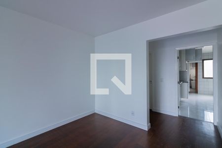 Apartamento para alugar com 110m², 2 quartos e 2 vagasSala