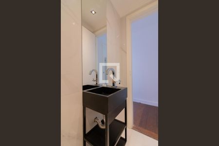 Apartamento para alugar com 110m², 2 quartos e 2 vagasLavabo