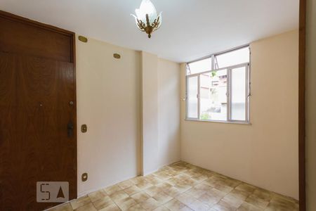 Sala de apartamento para alugar com 2 quartos, 50m² em Freguesia de Jacarepaguá, Rio de Janeiro