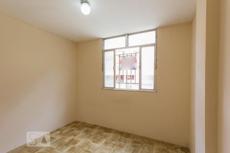 Quarto 1 de apartamento para alugar com 2 quartos, 50m² em Freguesia de Jacarepaguá, Rio de Janeiro