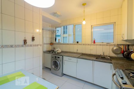Apartamento à venda com 80m², 2 quartos e 1 vagaCozinha