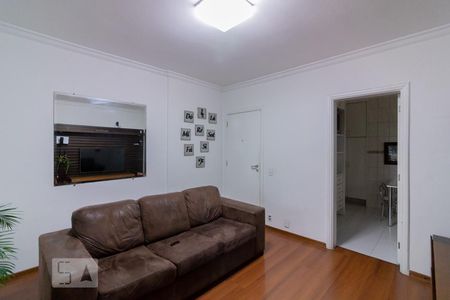 Apartamento à venda com 80m², 2 quartos e 1 vagaSala
