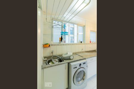 Apartamento à venda com 80m², 2 quartos e 1 vagaÁrea de Serviço