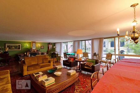 Sala de casa à venda com 4 quartos, 436m² em Jardim Guedala, São Paulo