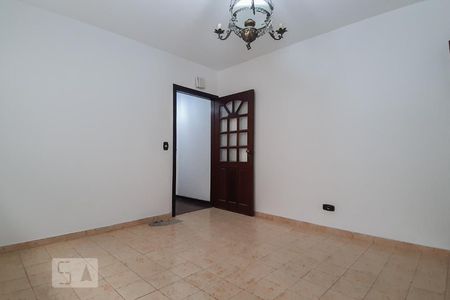 Casa à venda com 130m², 2 quartos e 2 vagas Casa à venda com 130m², 2 quartos e 2 vagasCopa