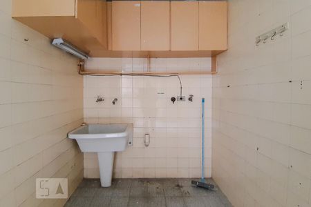 Casa à venda com 130m², 2 quartos e 2 vagas Casa à venda com 130m², 2 quartos e 2 vagasÁrea de Serviço