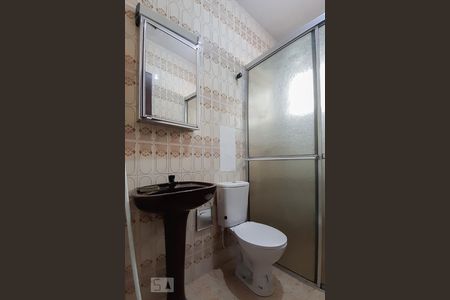 Casa à venda com 130m², 2 quartos e 2 vagas Casa à venda com 130m², 2 quartos e 2 vagasBanheiro