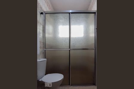 Casa à venda com 130m², 2 quartos e 2 vagas Casa à venda com 130m², 2 quartos e 2 vagasBanheiro