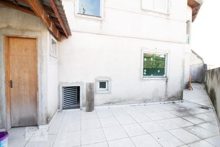 Casa à venda com 169m², 3 quartos e 4 vagas Casa à venda com 169m², 3 quartos e 4 vagasQuintal