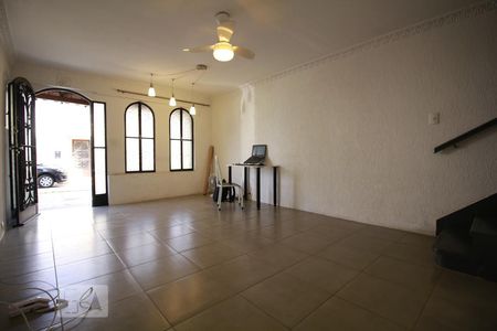 Sala de casa de condomínio à venda com 2 quartos, 88m² em Vila Mariana, São Paulo