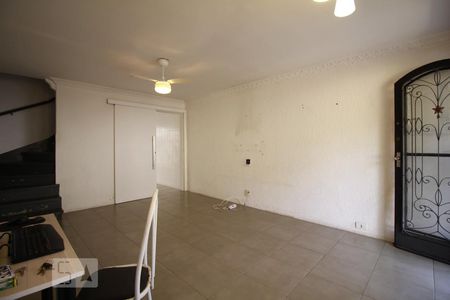 Sala de casa de condomínio à venda com 2 quartos, 88m² em Vila Mariana, São Paulo