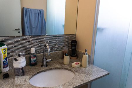 Apartamento à venda com 117m², 3 quartos e 2 vagas Apartamento à venda com 117m², 3 quartos e 2 vagasBanheiro da Suíte