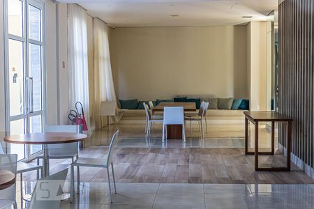 Apartamento à venda com 117m², 3 quartos e 2 vagas Apartamento à venda com 117m², 3 quartos e 2 vagasÁrea Comum - Salão de Festas