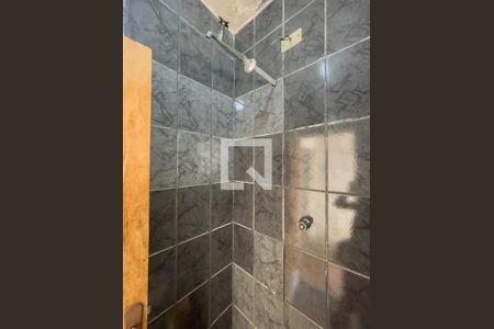 Casa à venda com 300m², 2 quartos e 8 vagasBanheiro de Serviço