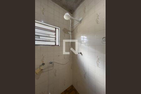 Casa à venda com 300m², 2 quartos e 8 vagasBanheiro