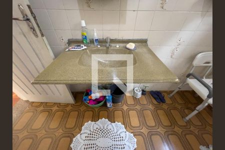 Casa à venda com 300m², 2 quartos e 8 vagasBanheiro