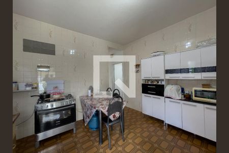 Casa à venda com 300m², 2 quartos e 8 vagasCozinha