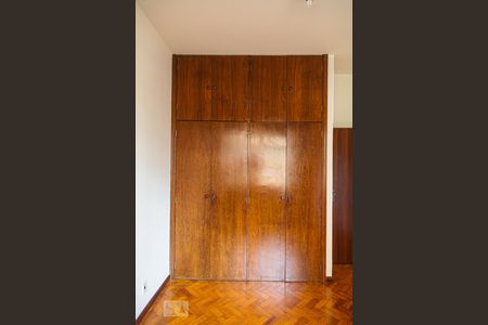 Armário da Suíte de apartamento para alugar com 3 quartos, 120m² em Santo Antônio, Belo Horizonte