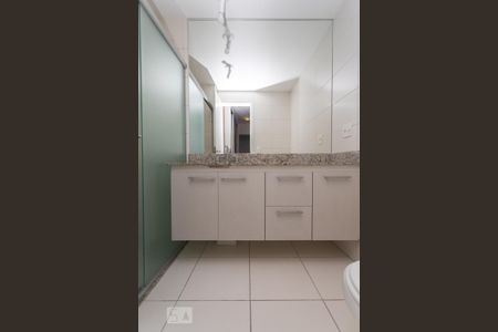 Apartamento para alugar com 168m², 4 quartos e 2 vagas Apartamento para alugar com 168m², 4 quartos e 2 vagasBanheiro do Quarto 4