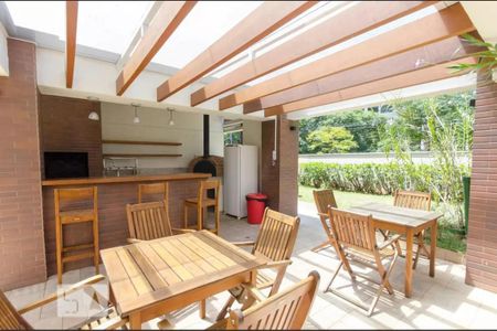 Apartamento para alugar com 168m², 4 quartos e 2 vagas Apartamento para alugar com 168m², 4 quartos e 2 vagasChurrasqueira