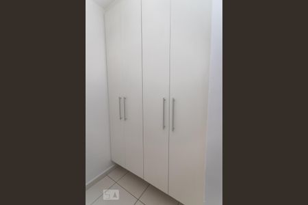 Apartamento para alugar com 168m², 4 quartos e 2 vagas Apartamento para alugar com 168m², 4 quartos e 2 vagasQuarto de Serviço