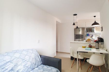 Sala de apartamento para alugar com 2 quartos, 54m² em Itaquera, São Paulo