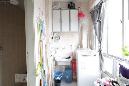 Apartamento à venda com 60m², 2 quartos e 1 vagaÁrea de Serviço