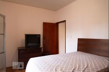 Quarto 1 de casa para alugar com 2 quartos, 110m² em Água Rasa, São Paulo