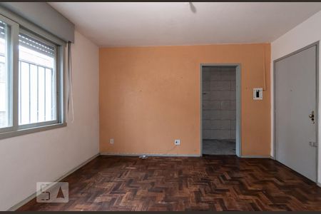 Sala de apartamento para alugar com 1 quarto, 49m² em Rubem Berta, Porto Alegre