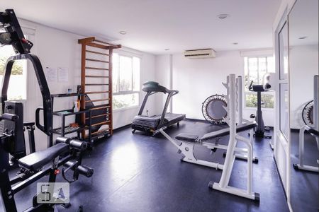 Apartamento à venda com 98m², 2 quartos e 2 vagas Apartamento à venda com 98m², 2 quartos e 2 vagasÁrea comum - Piscina