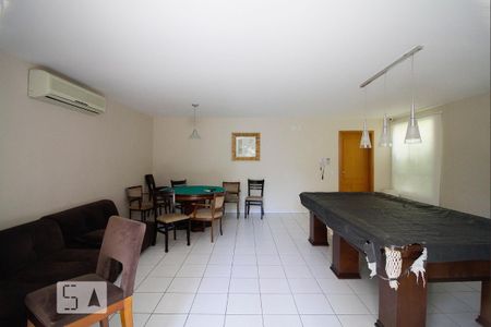 Apartamento à venda com 98m², 2 quartos e 2 vagas Apartamento à venda com 98m², 2 quartos e 2 vagasÁrea comum - Sala de Jogos