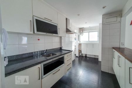 Apartamento à venda com 98m², 2 quartos e 2 vagas Apartamento à venda com 98m², 2 quartos e 2 vagasCozinha