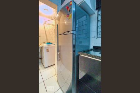 Cozinha de apartamento para alugar com 2 quartos, 70m² em Bigorrilho, Curitiba