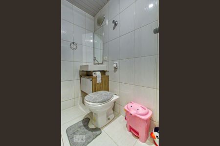 Banheiro de apartamento para alugar com 2 quartos, 70m² em Bigorrilho, Curitiba