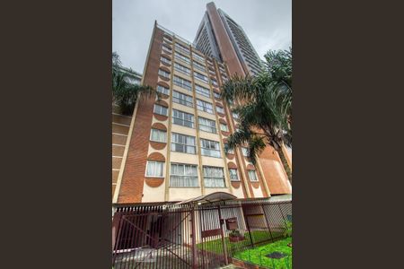 Fachada do Condomínio de apartamento para alugar com 2 quartos, 70m² em Bigorrilho, Curitiba