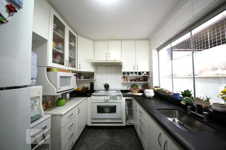 Casa à venda com 350m², 3 quartos e 4 vagasCozinha