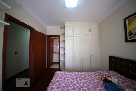 Casa à venda com 350m², 3 quartos e 4 vagasSuíte 1