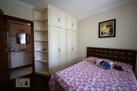 Casa à venda com 350m², 3 quartos e 4 vagasSuíte 1