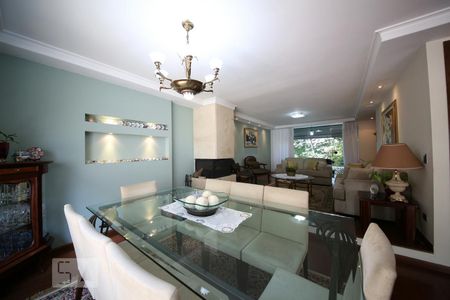 Sala de casa à venda com 3 quartos, 350m² em Brooklin Paulista, São Paulo