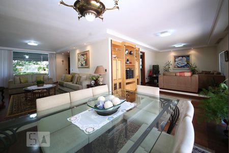 Sala de casa à venda com 3 quartos, 350m² em Brooklin Paulista, São Paulo