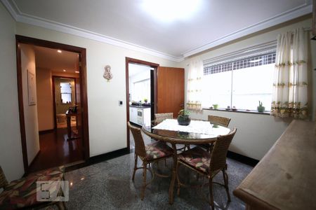 Casa à venda com 350m², 3 quartos e 4 vagasSala de Jantar